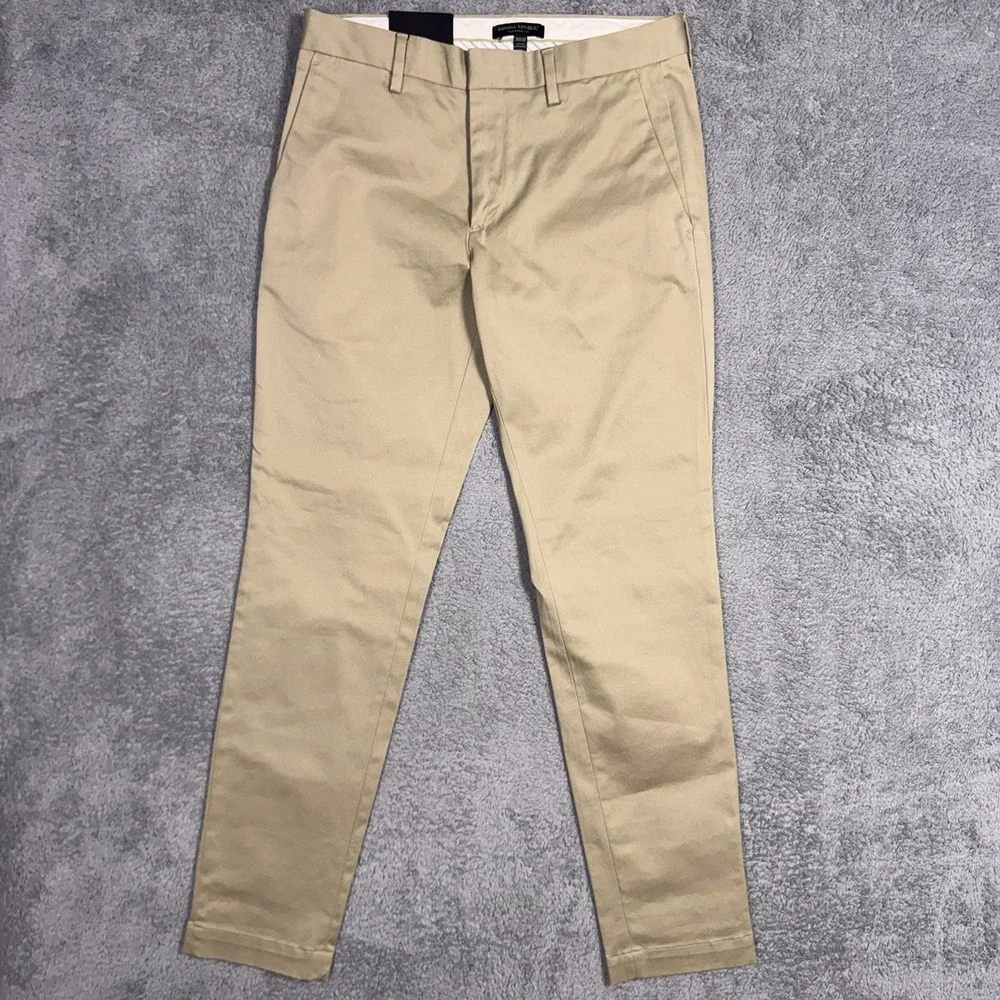 Banana Republic Rapid Movement Chino Pants Mens 30x32 Tapered Performance +